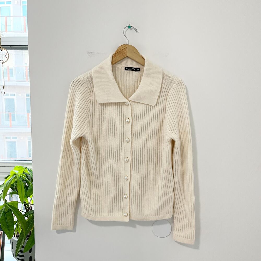 Nasty Gal Cream Ribbed Faux Pearl Sweater Size 10/12